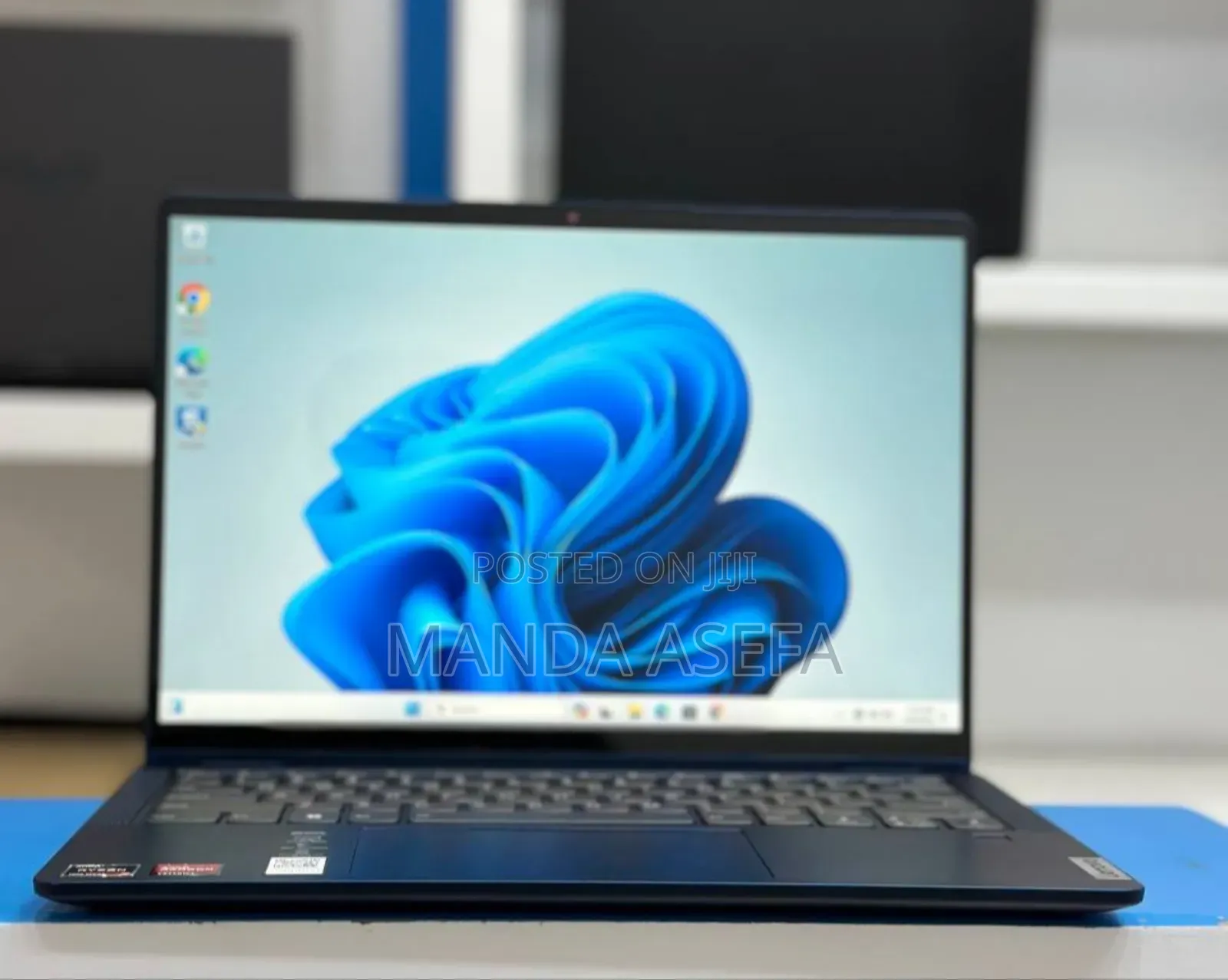 New Laptop Lenovo 16GB AMD Ryzen 7 SSD 512GB