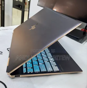 Photo - New Laptop HP Spectre 8GB Intel Core I7 SSD 512GB