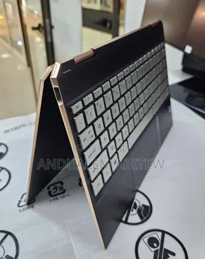 New Laptop HP Spectre 8GB Intel Core I7 SSD 512GB