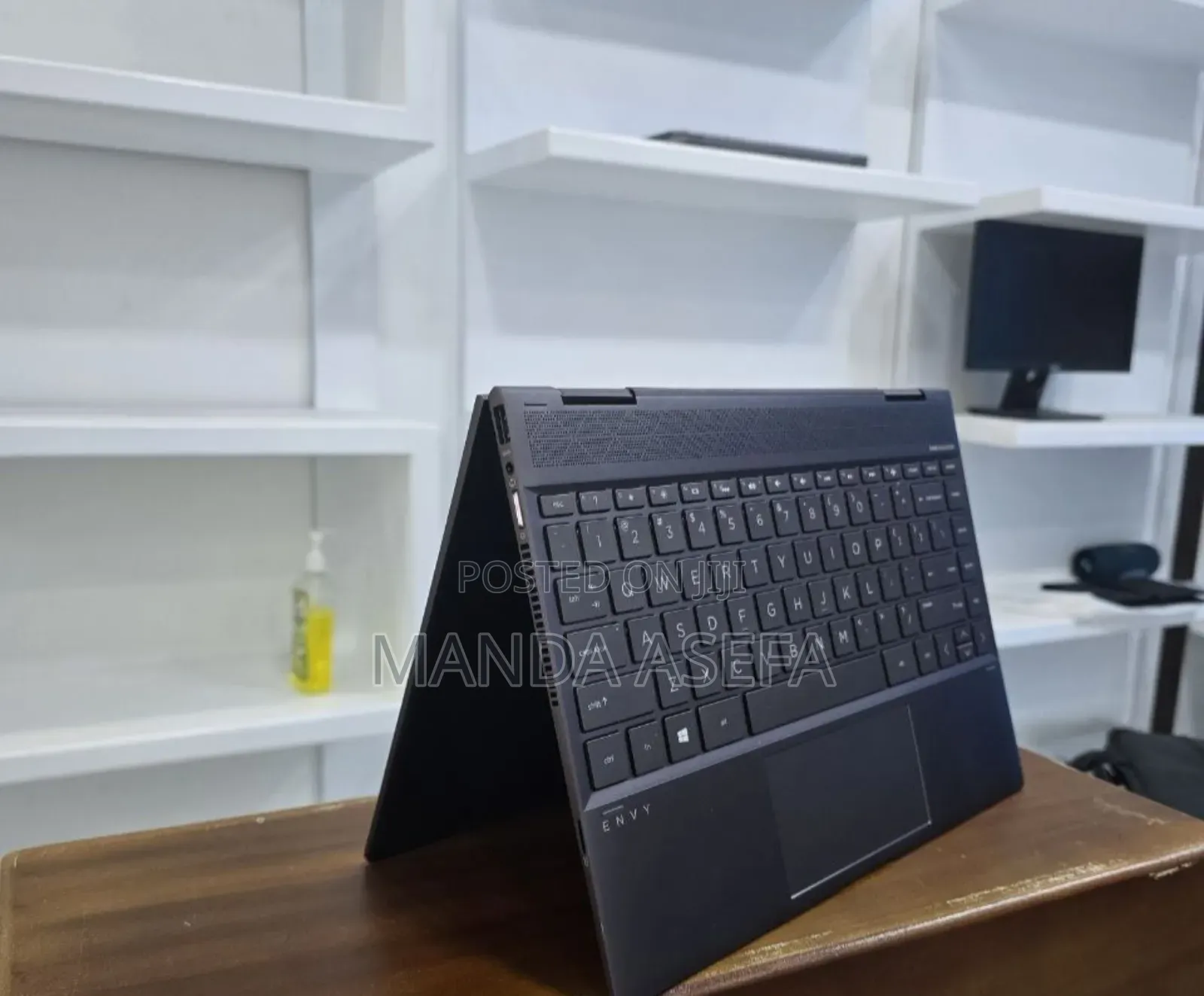 New Laptop HP Envy X360 8GB AMD Ryzen 5 SSD 512GB