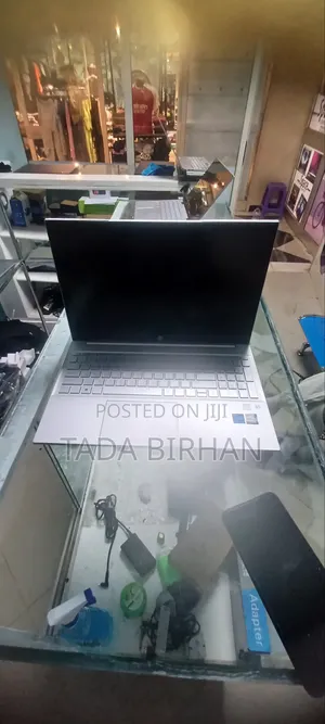 New Laptop HP Pavilion 15 16GB Intel Core I7 SSD 512GB