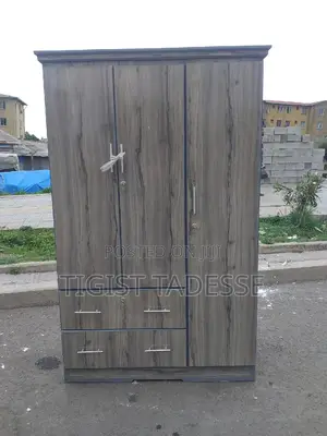 ላምኔት ቁም ሳጥን 120cm