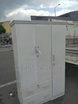 ላምኔት ቁም ሳጥን 120cm