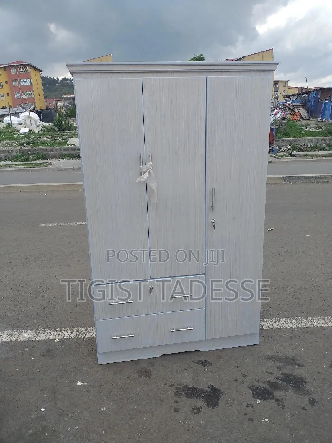 ላምኔት ቁም ሳጥን 120cm