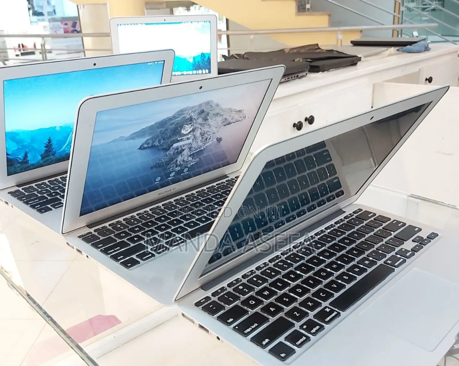 New Laptop Apple MacBook Air 2015 4GB Intel Core I5 SSD 128GB