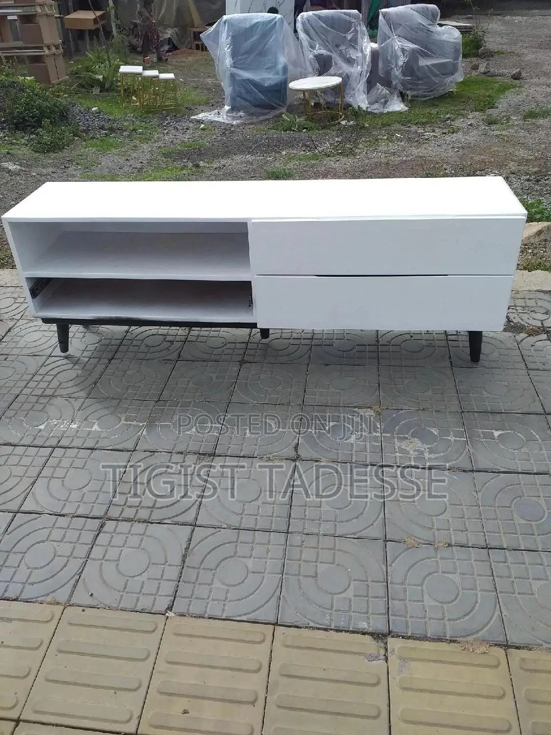 Tv Stand 150cm and Sofa Table Same Colour