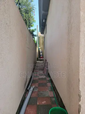 Furnished 5bdrm House in Gullele for sale