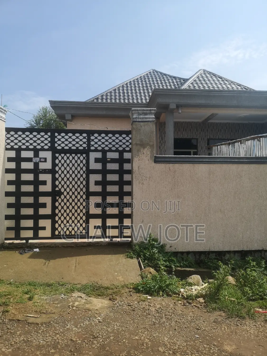 Furnished 5bdrm House in Gullele for sale
