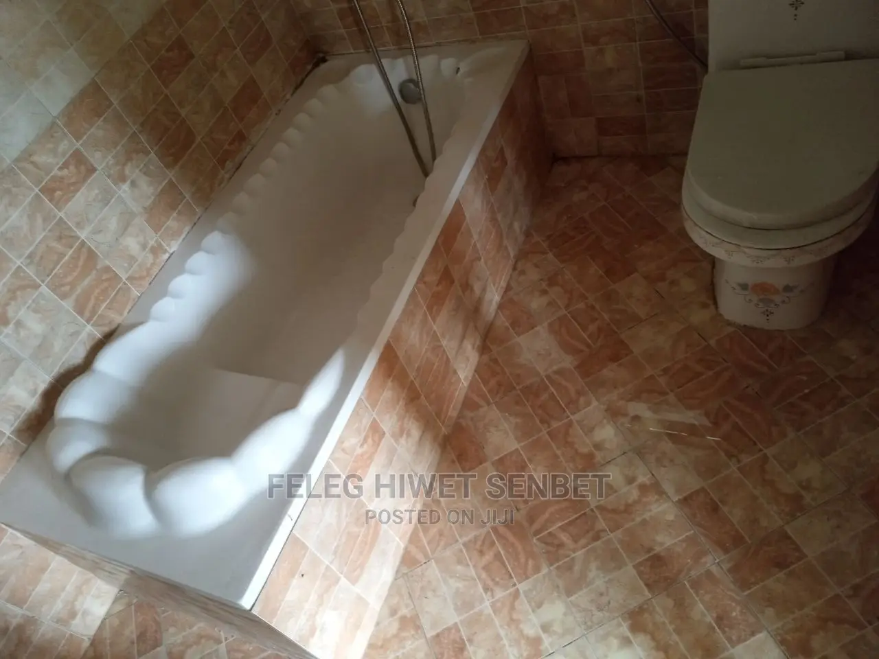 5bdrm House in Aa, Bole for rent