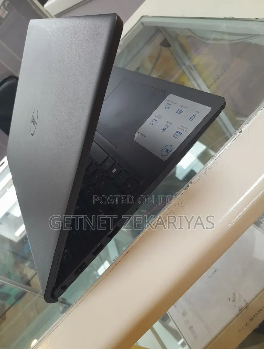 New Laptop Dell Inspiron 15 8GB Intel Core I5 SSD 256GB