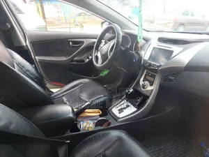 Hyundai Avante 2013 Silver