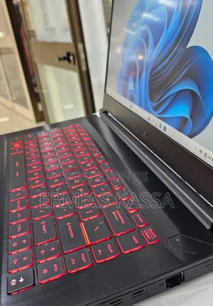 New Laptop MSI GF65 Thin 10UE 16GB Intel Core I5 SSD 512GB