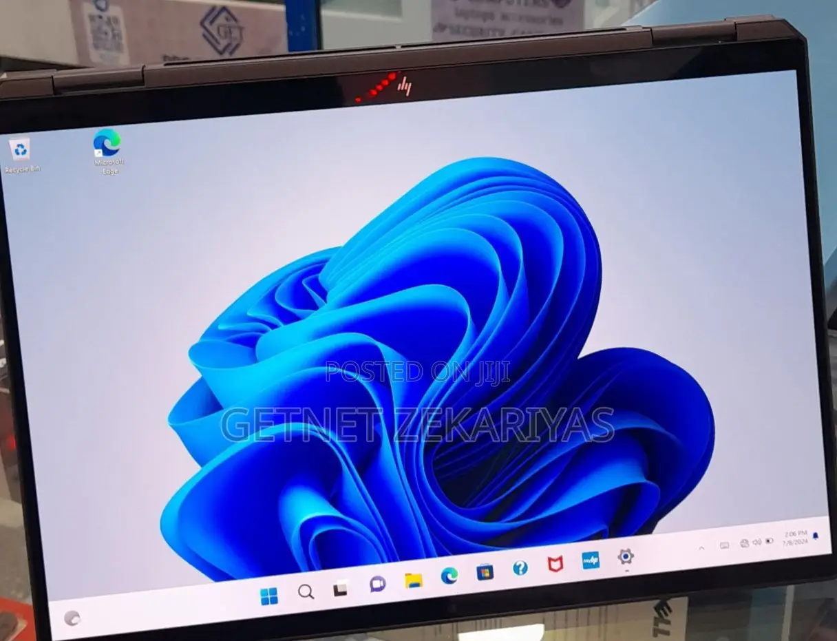 New Laptop HP Spectre 16GB Intel Core I7 SSD 1T