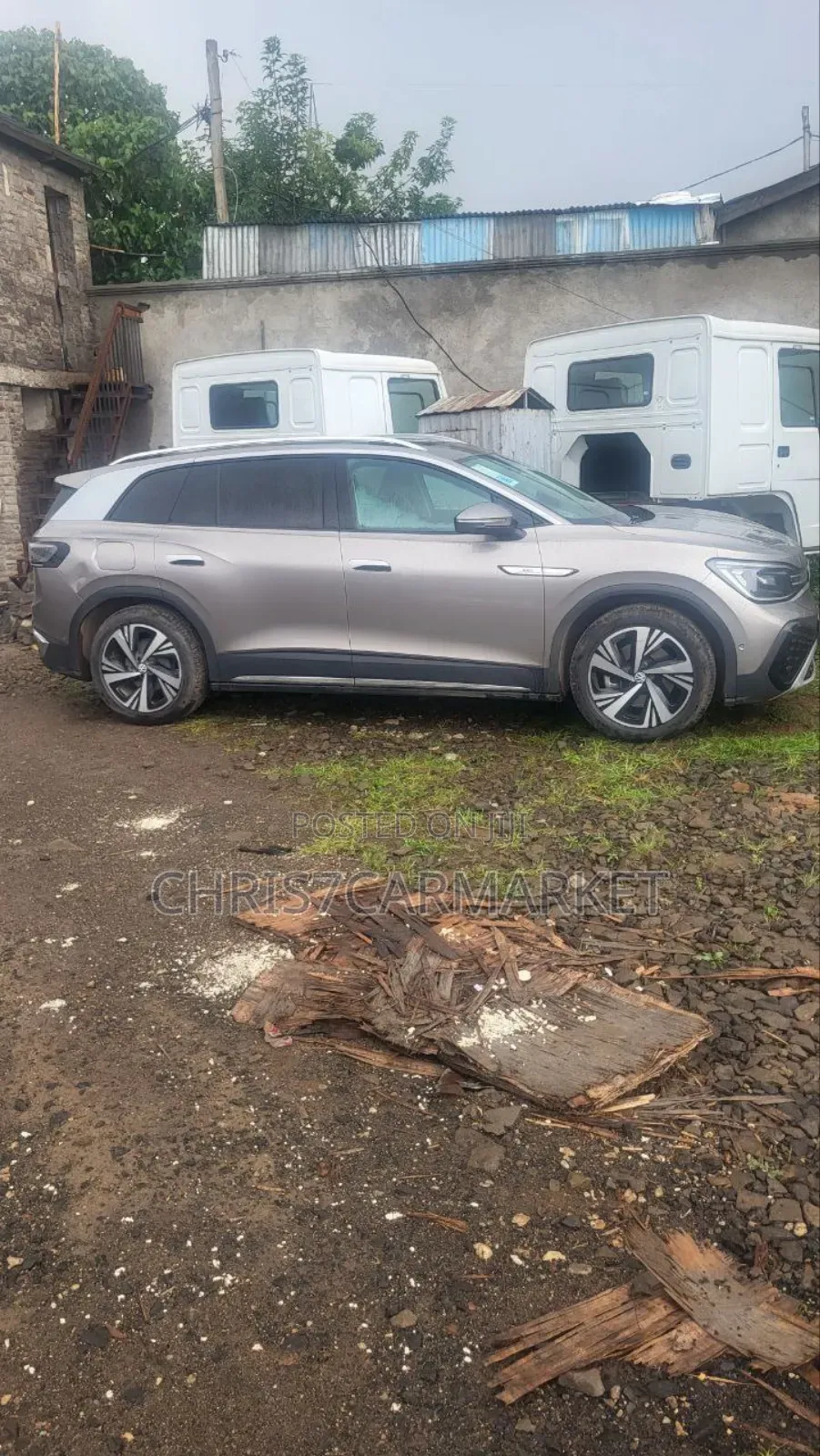 Volkswagen ID.6 Crozz 85 kWh AWD 2022 Gold