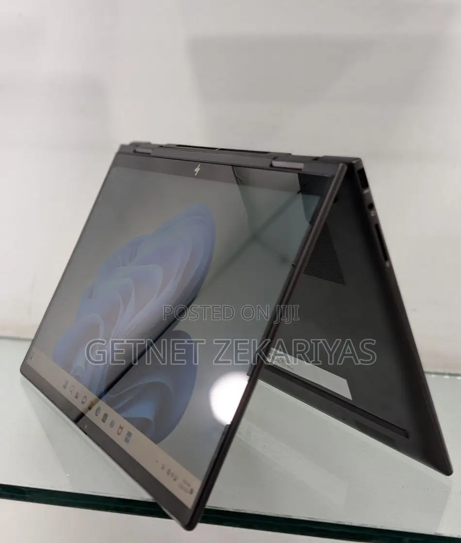 New Laptop HP Envy X360 16GB AMD Ryzen 7 SSD 512GB