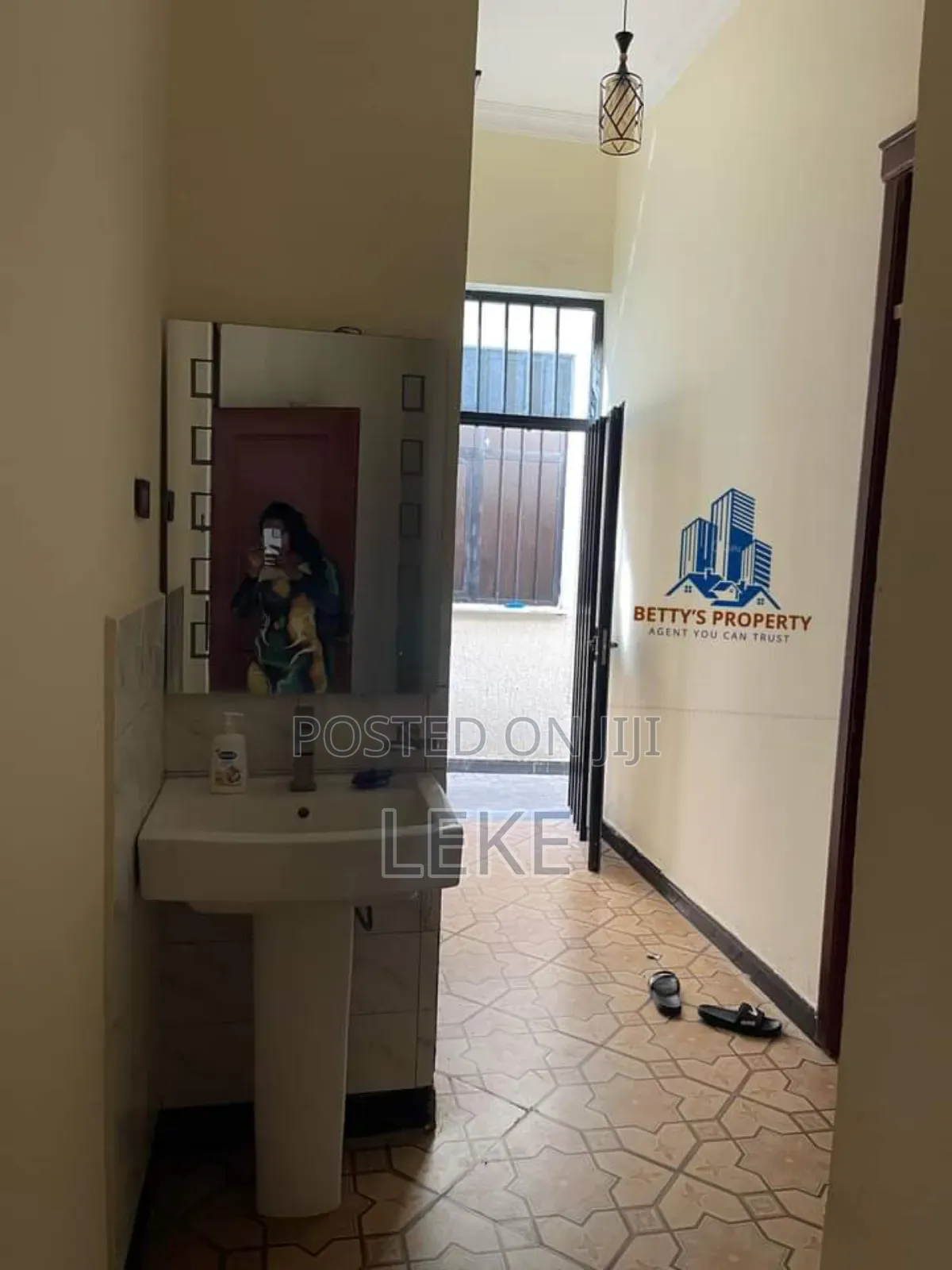 3bdrm House in Bole for rent