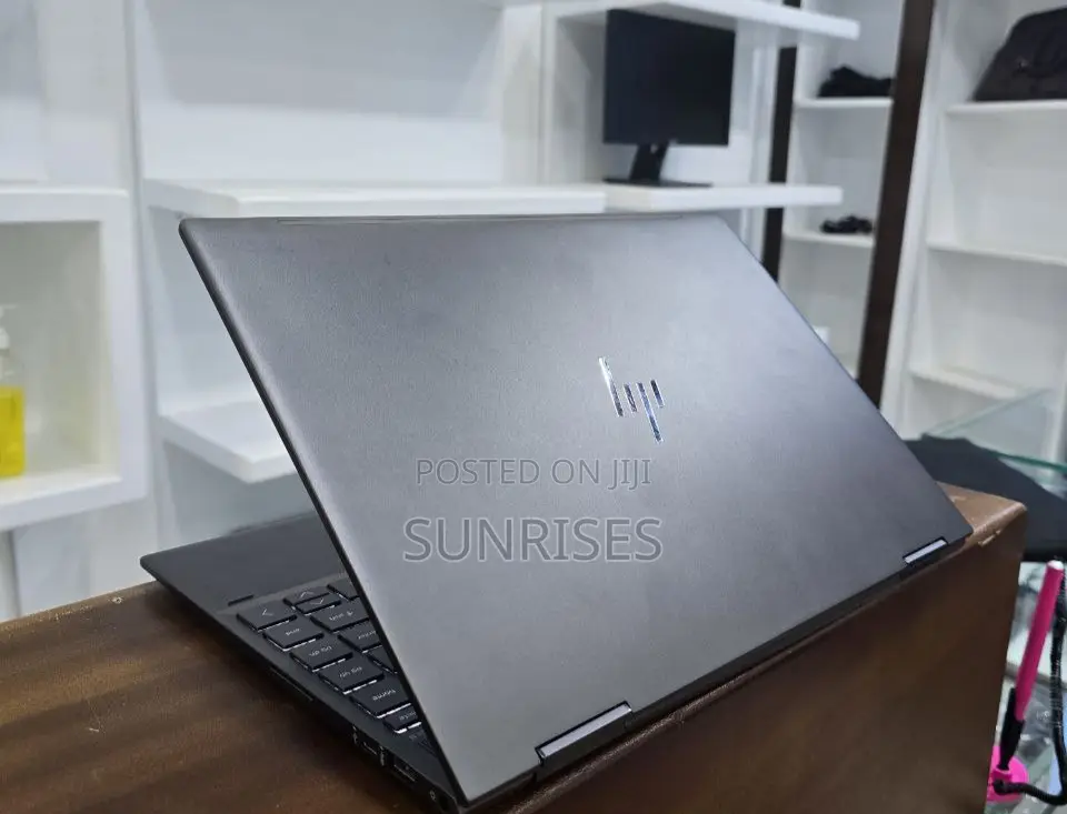 New Laptop HP Envy X360 8GB AMD Ryzen 5 SSD 512GB