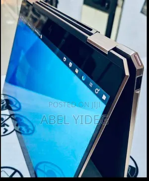 New Laptop HP Spectre X360 8GB Intel Core i7 SSD 512GB