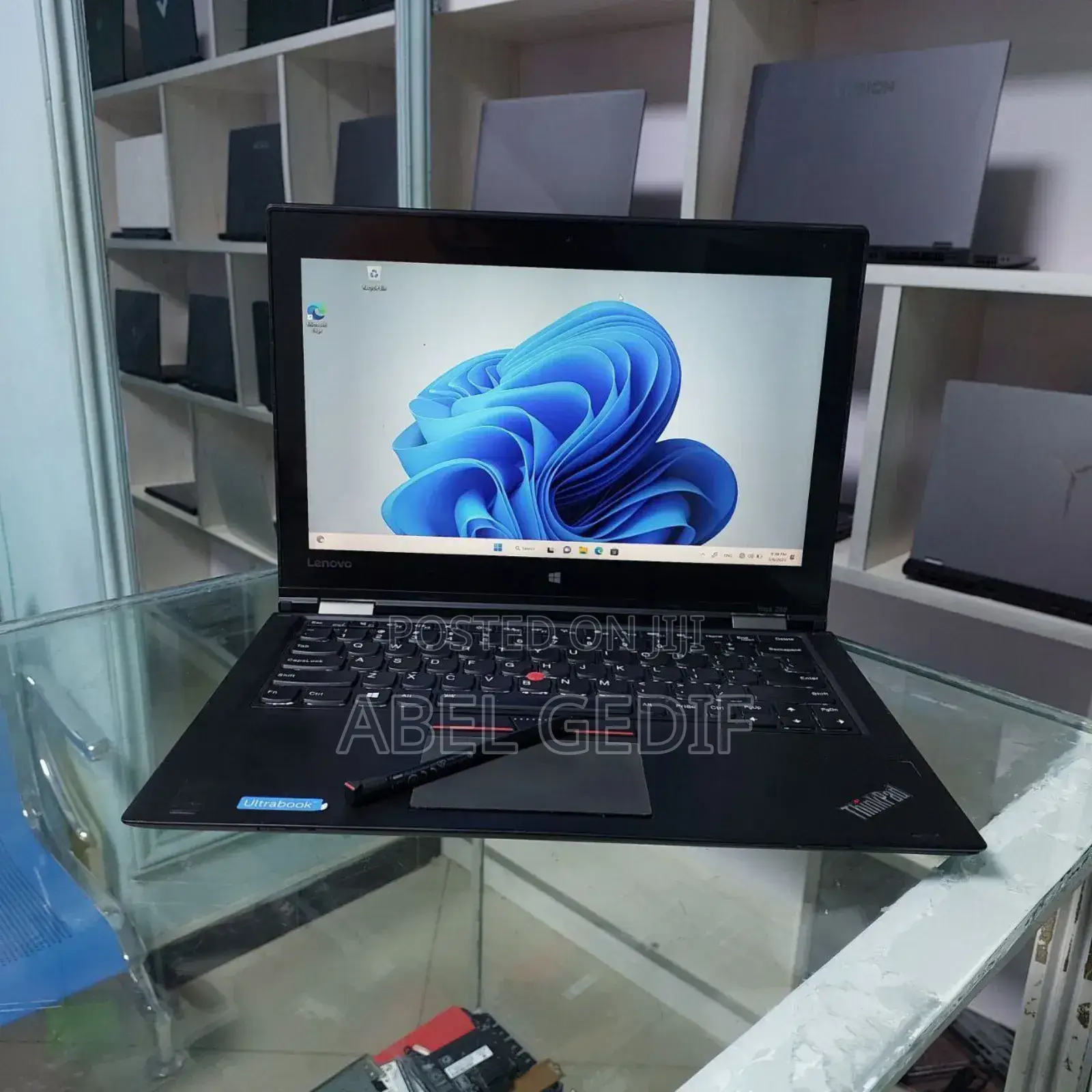 New Laptop Lenovo ThinkPad Yoga 16GB Intel Core I5 SSD 512GB