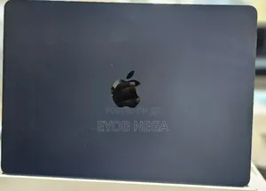 New Laptop Apple MacBook Air 2022 M2 8GB Apple M2 SSD 256GB