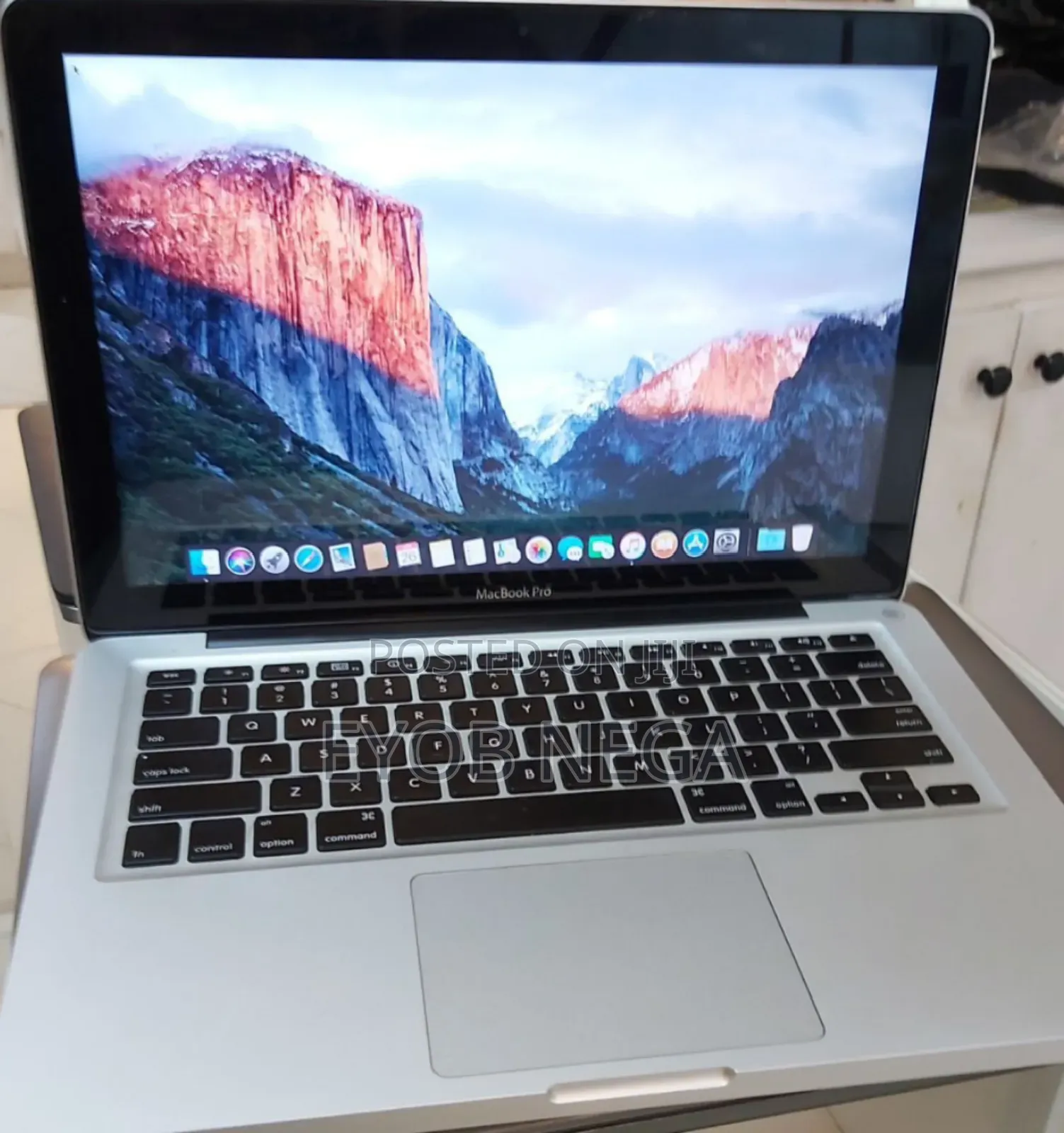 New Laptop Apple MacBook Pro 2011 8GB Intel Core I5 HDD 320GB