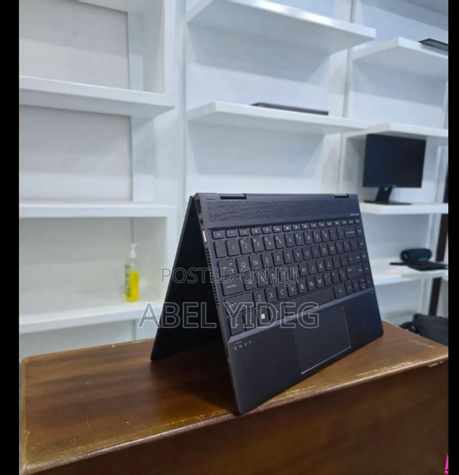 New Laptop HP Envy X360 8GB AMD Ryzen 5 SSD 512GB