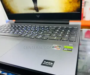 New Laptop HP 15-Ra003nia 18GB AMD Ryzen 5 SSD 512GB