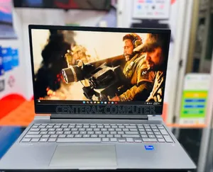 New Laptop HP 15-Ra003nia 18GB AMD Ryzen 5 SSD 512GB