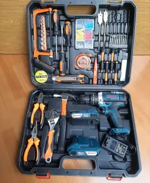 Dewalt Chargeable Drill With Accessories