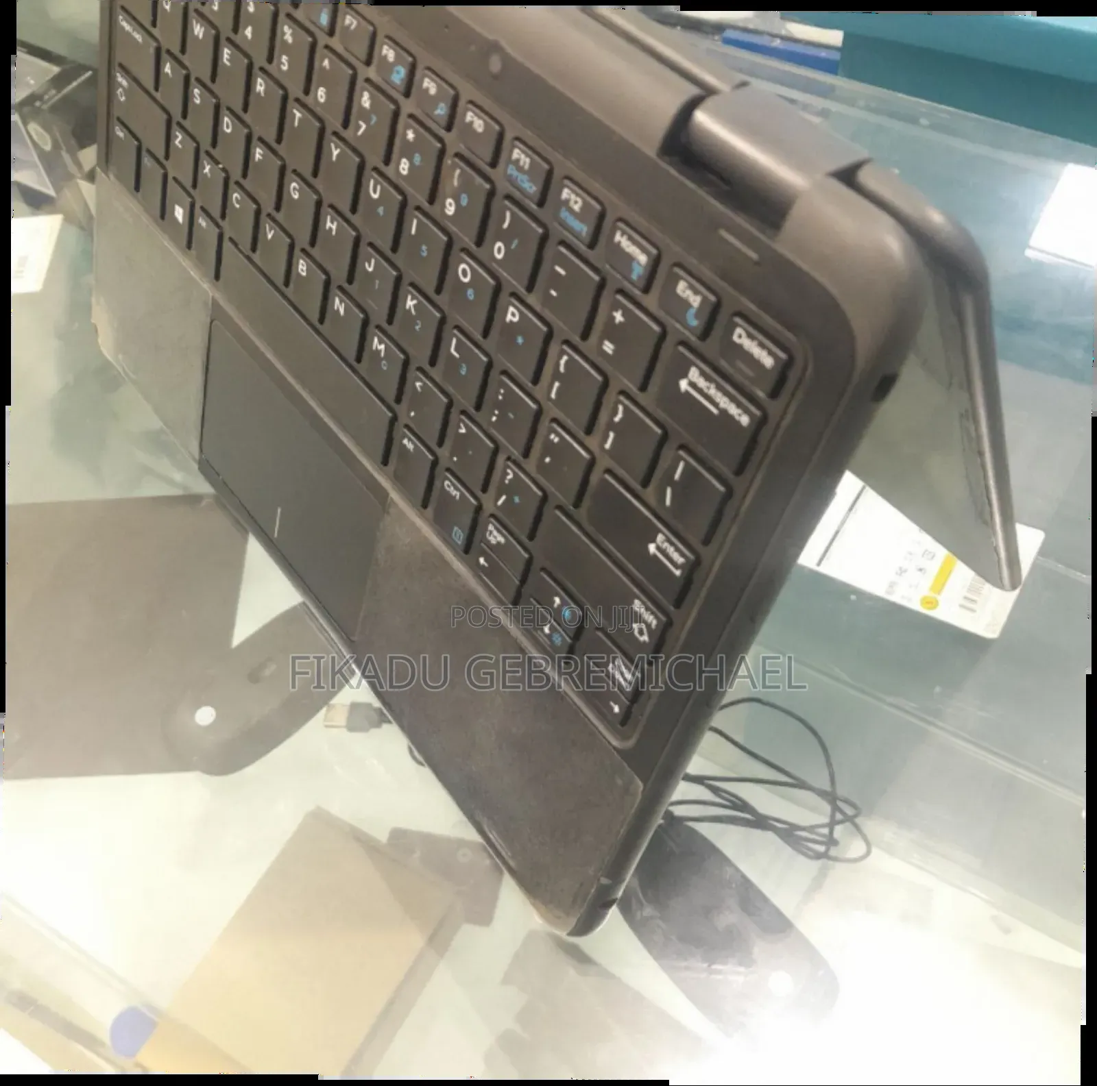 New Laptop Dell Latitude 3189 8GB Intel Core I3 SSD 128GB