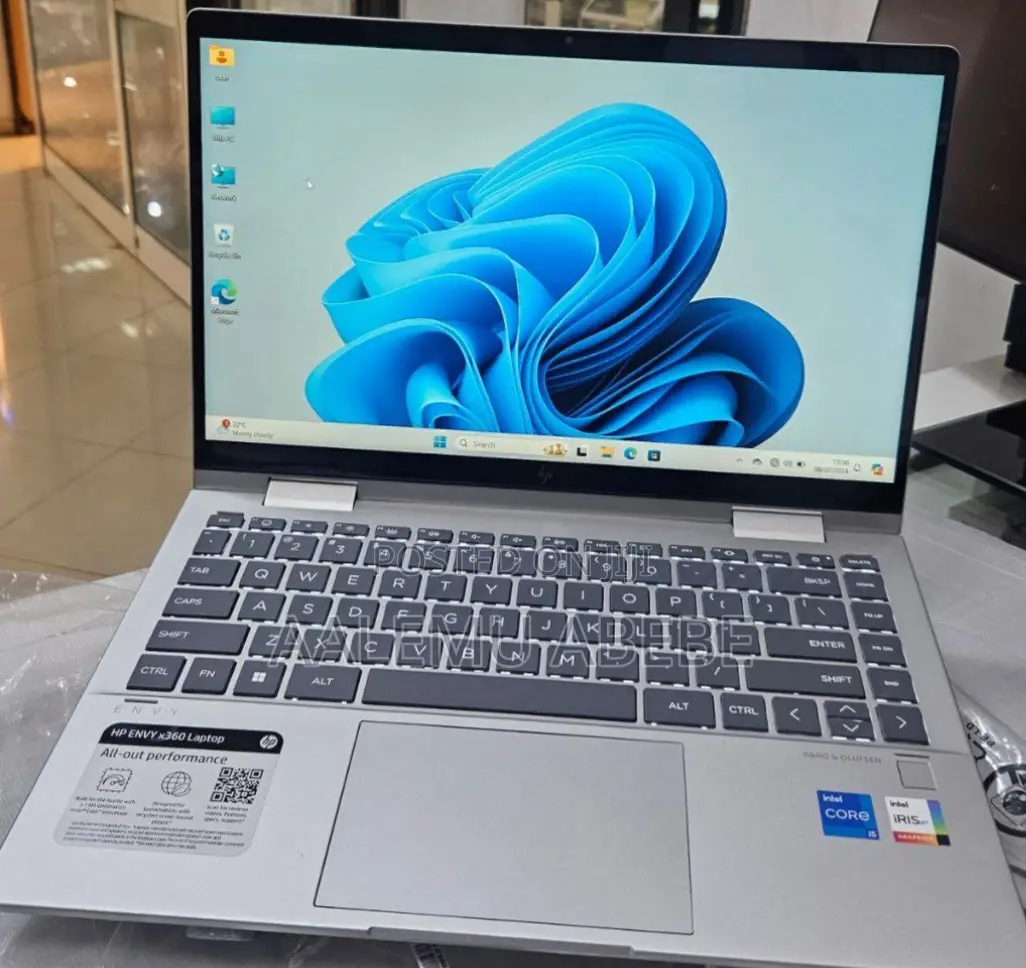 New Laptop HP Envy X360 8GB Intel Core I5 SSD 512GB