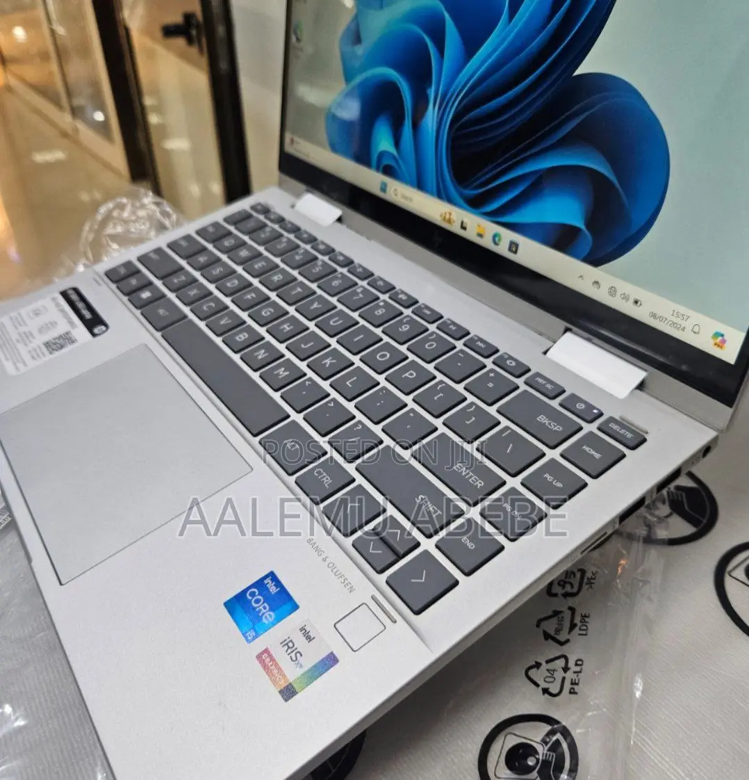 New Laptop HP Envy X360 8GB Intel Core I5 SSD 512GB