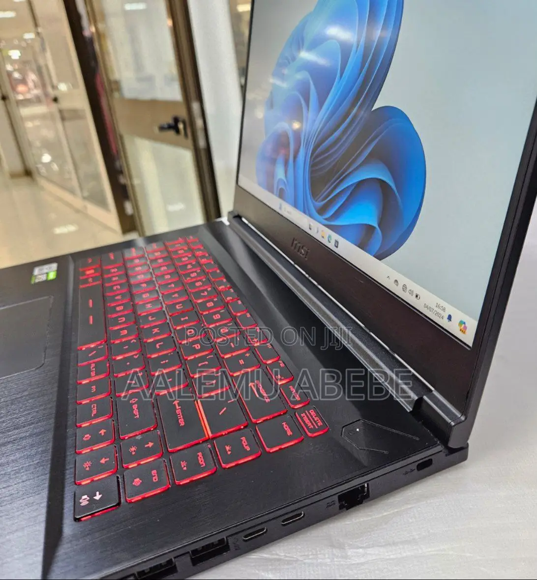 New Laptop MSI GF63 16GB Intel Core I5 SSD 512GB