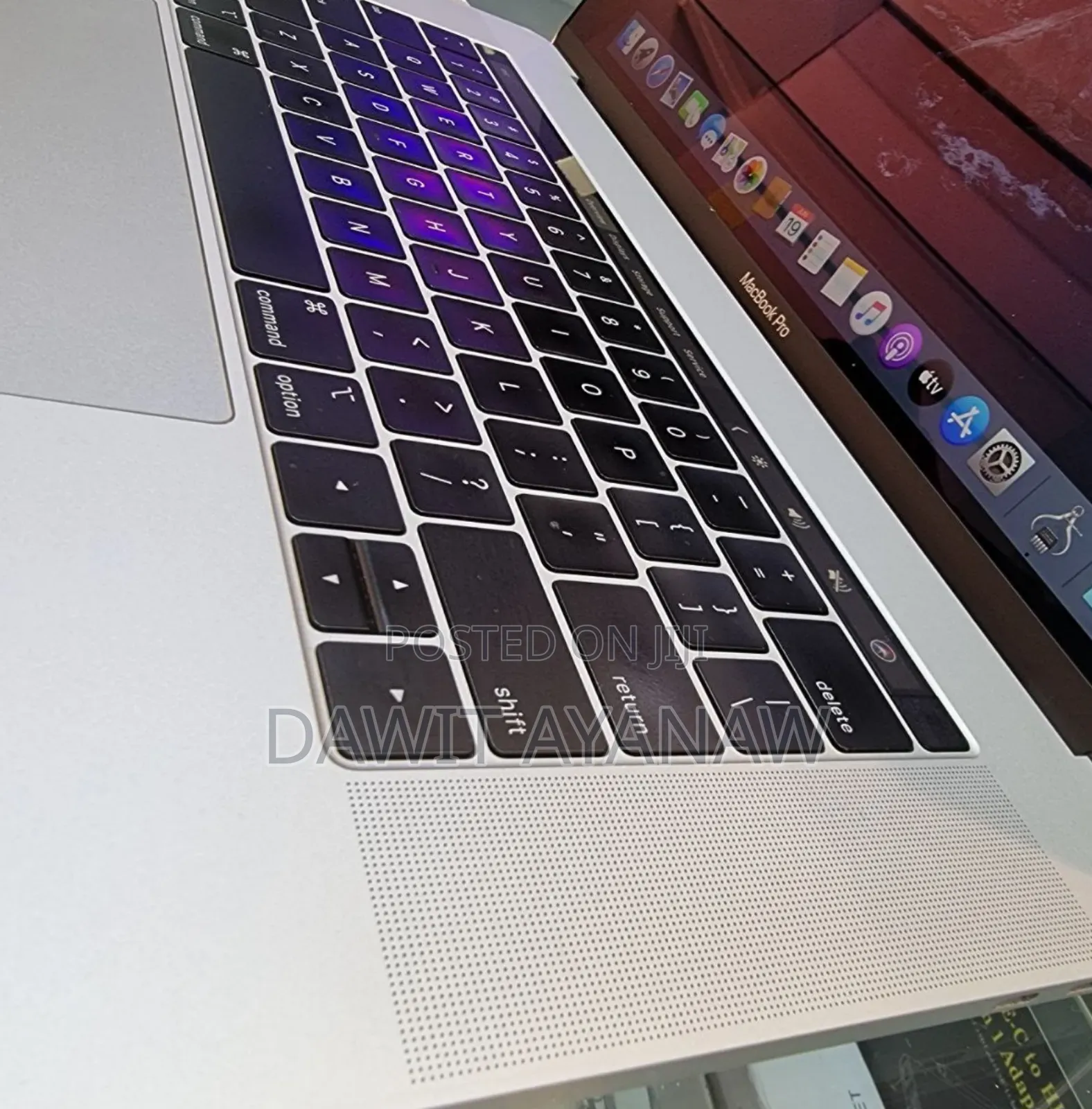 New Laptop Apple MacBook Pro 2018 32GB Intel Core I7 SSD 1T