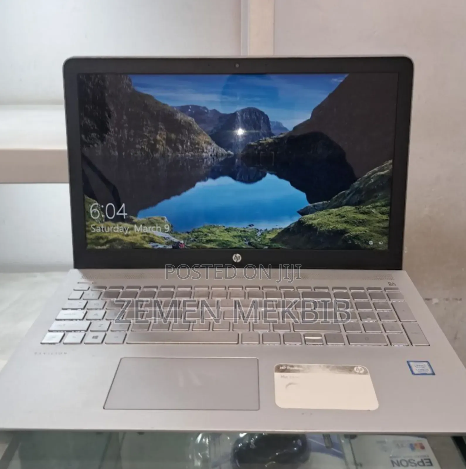 New Laptop HP Pavilion 15 12GB Intel Core I5 SSD 1.5T