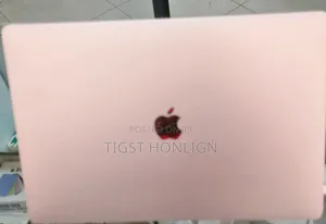 New Laptop Apple MacBook 2018 32GB Intel Core I9 SSD 1T