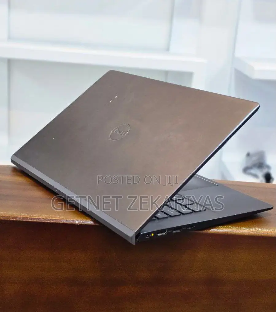 New Laptop Dell Vostro 15 3558 8GB Intel Core I5 SSD 256GB