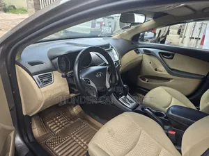 Hyundai Elantra 2012 Gray