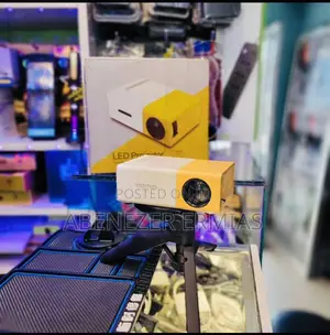 Photo - Mini Projectors