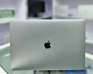 New Laptop Apple MacBook Pro 2016 16GB Intel Core I7 SSD 256GB