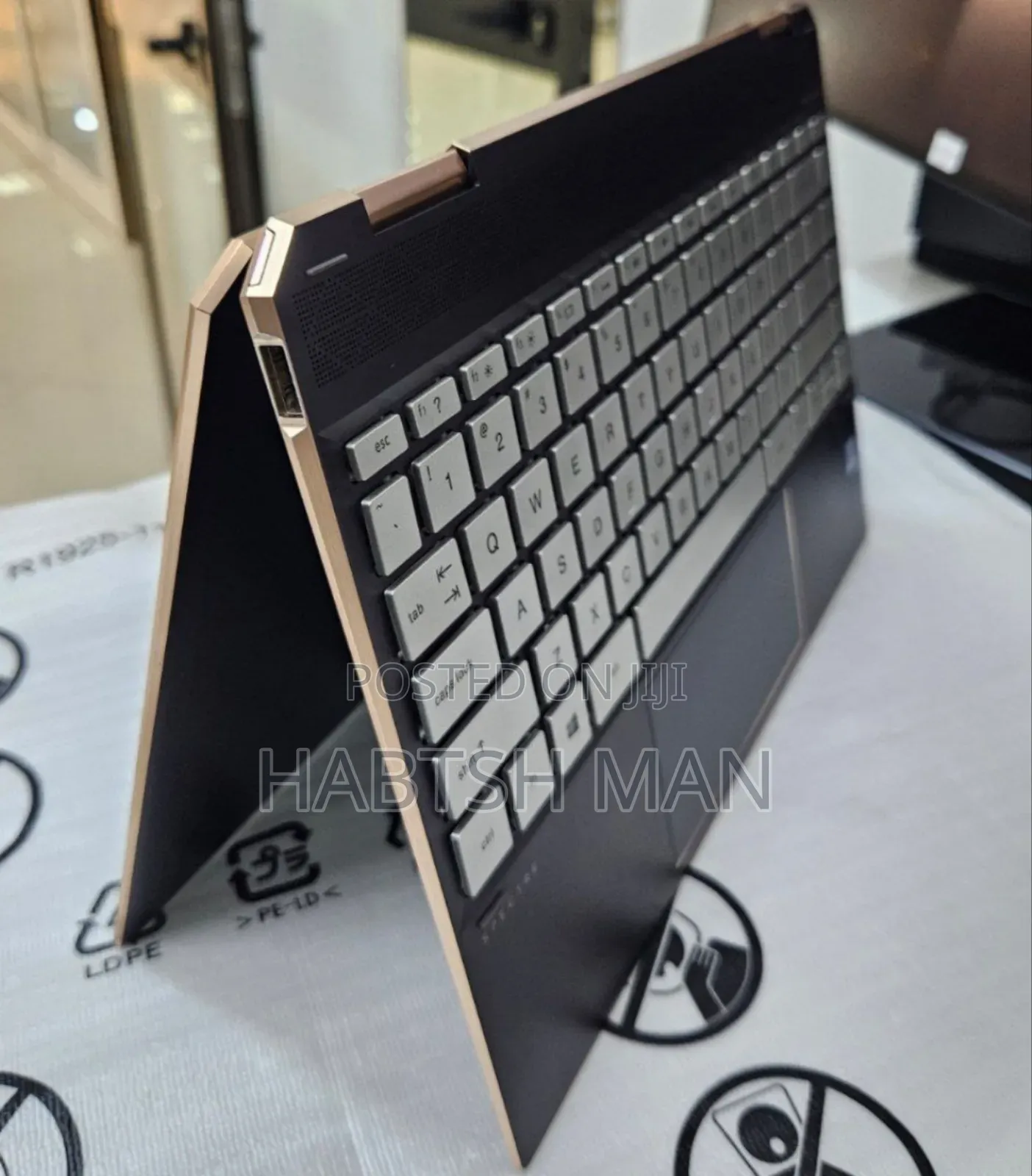 New Laptop HP Spectre X360 8GB Intel Core I7 SSD 512GB