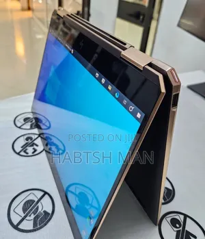 New Laptop HP Spectre X360 8GB Intel Core I7 SSD 512GB