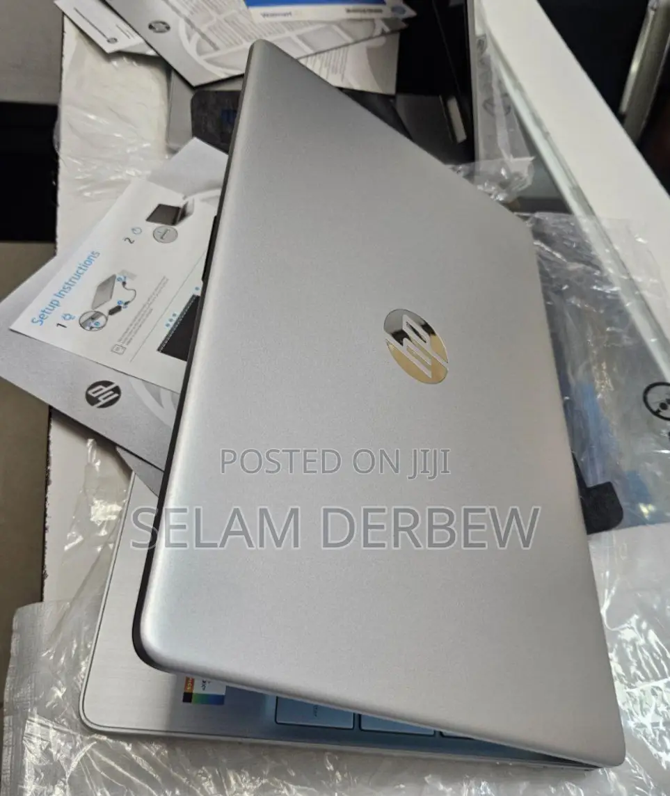 New Laptop HP Stream Notebook 8GB Intel Core I5 SSD 256GB