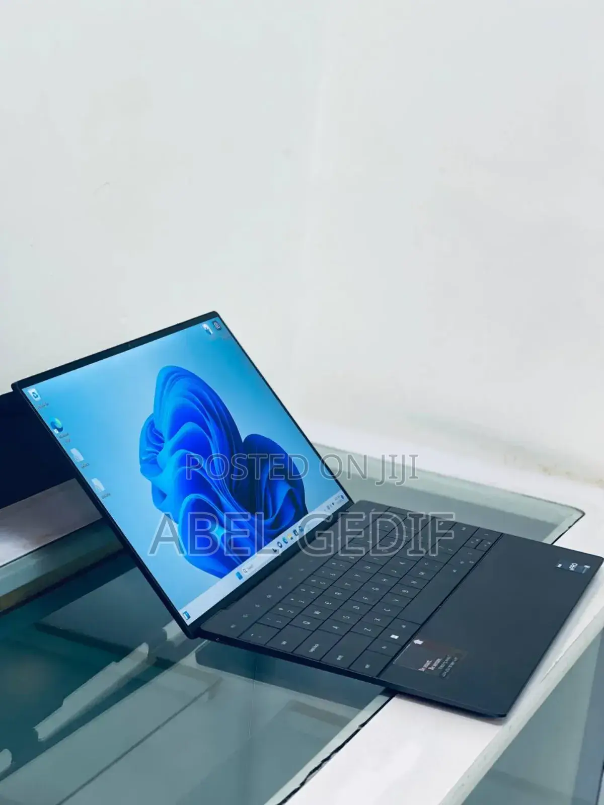 New Laptop Dell XPS 13 18GB Intel Core I7 SSD 1T