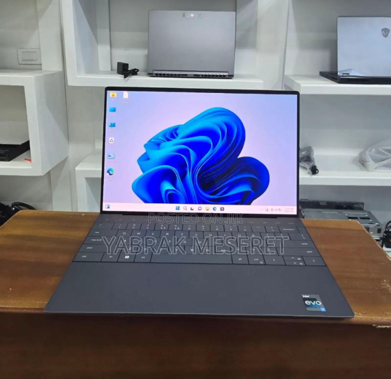 New Laptop Dell XPS 13 9320 36GB Intel Core i7 SSD 2T