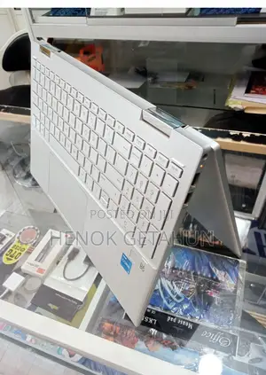 New Laptop HP Pavilion 15 8GB Intel Core I5 SSD 512GB