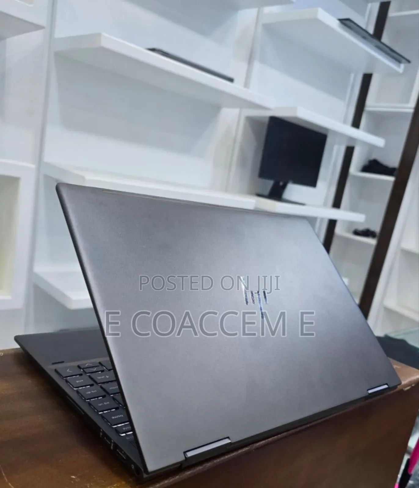 New Laptop HP Envy X360 8GB AMD Ryzen 5 SSD 512GB