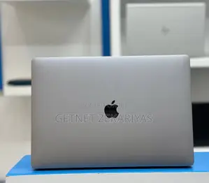 New Laptop Apple MacBook Pro 2017 16GB Intel Core I7 SSD 512GB