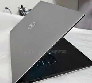 New Laptop Dell Precision 15 5540 16GB Intel Core I9 SSD 512GB