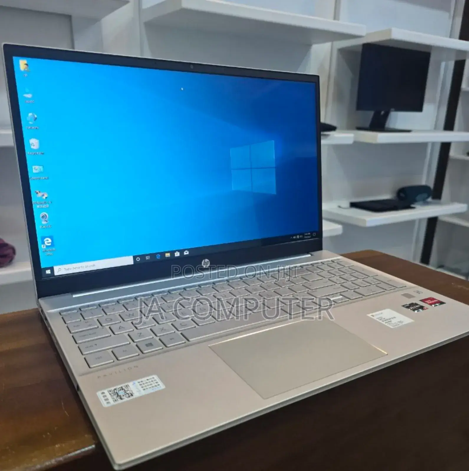 New Laptop HP Pavilion 15 16GB AMD Ryzen 3 SSD 512GB